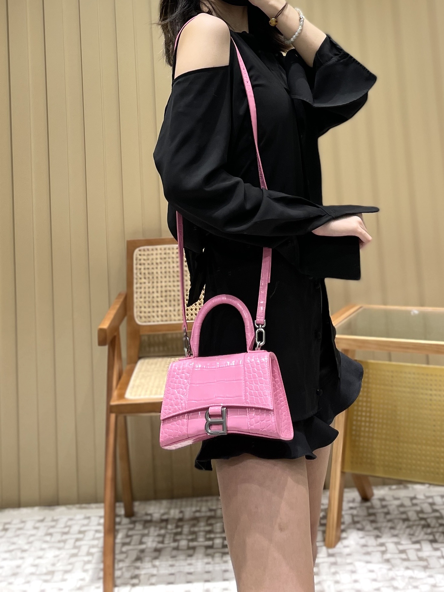 Balenciaga Hourglass XS 19CM BAG 鳄鱼纹沙漏包 592833粉色/银扣