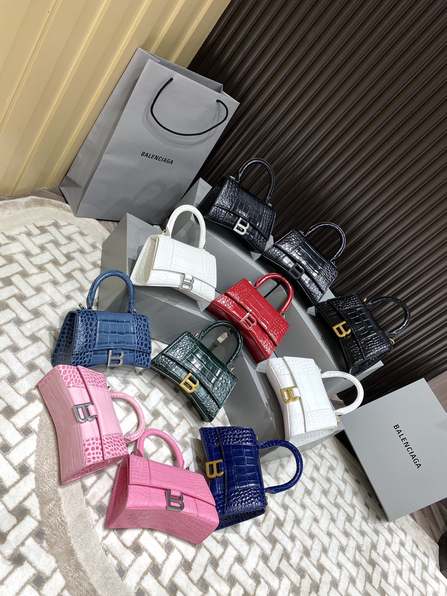 Balenciaga Hourglass XS 19CM BAG 鳄鱼纹沙漏包 592833黑色/金扣