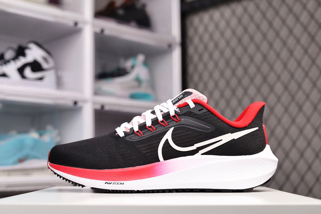 H0 耐克Nike Zoom Pegasus 39代超级飞马涡轮增压马拉松休闲运动慢跑鞋内里嵌入定型海绵 中底搭载前Zoom+全掌React配置×669XX货号：DQ7871 001Size：39 40 40.5 41 42 42.5 43 44 44.5 45