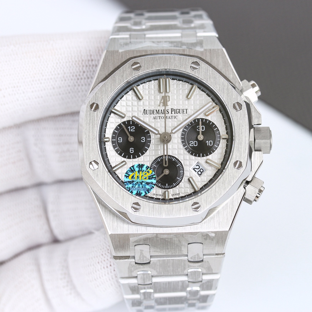 白钢1500,玫钢1600💰
H8新品 AP/爱彼 皇家橡树系列26331OR计时码表,采用同正品一致(6字位小秒)7750计时机芯,316精钢表壳通过拉丝和部分抛光打磨处理之后,展现出精致而硬气的独特气质,粗犷大气的41mm表盘,劲道十足,超强夜光显示,可以在任何环境下读取时间