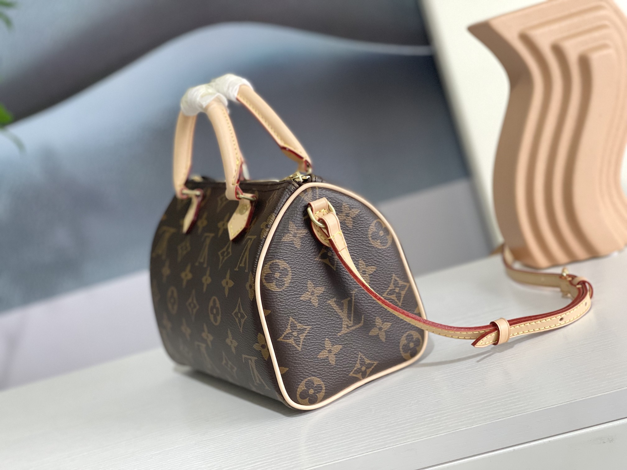 Louis Vuitton Haute Couture Classic Luxury Handbag Shoulder Crossbody 2