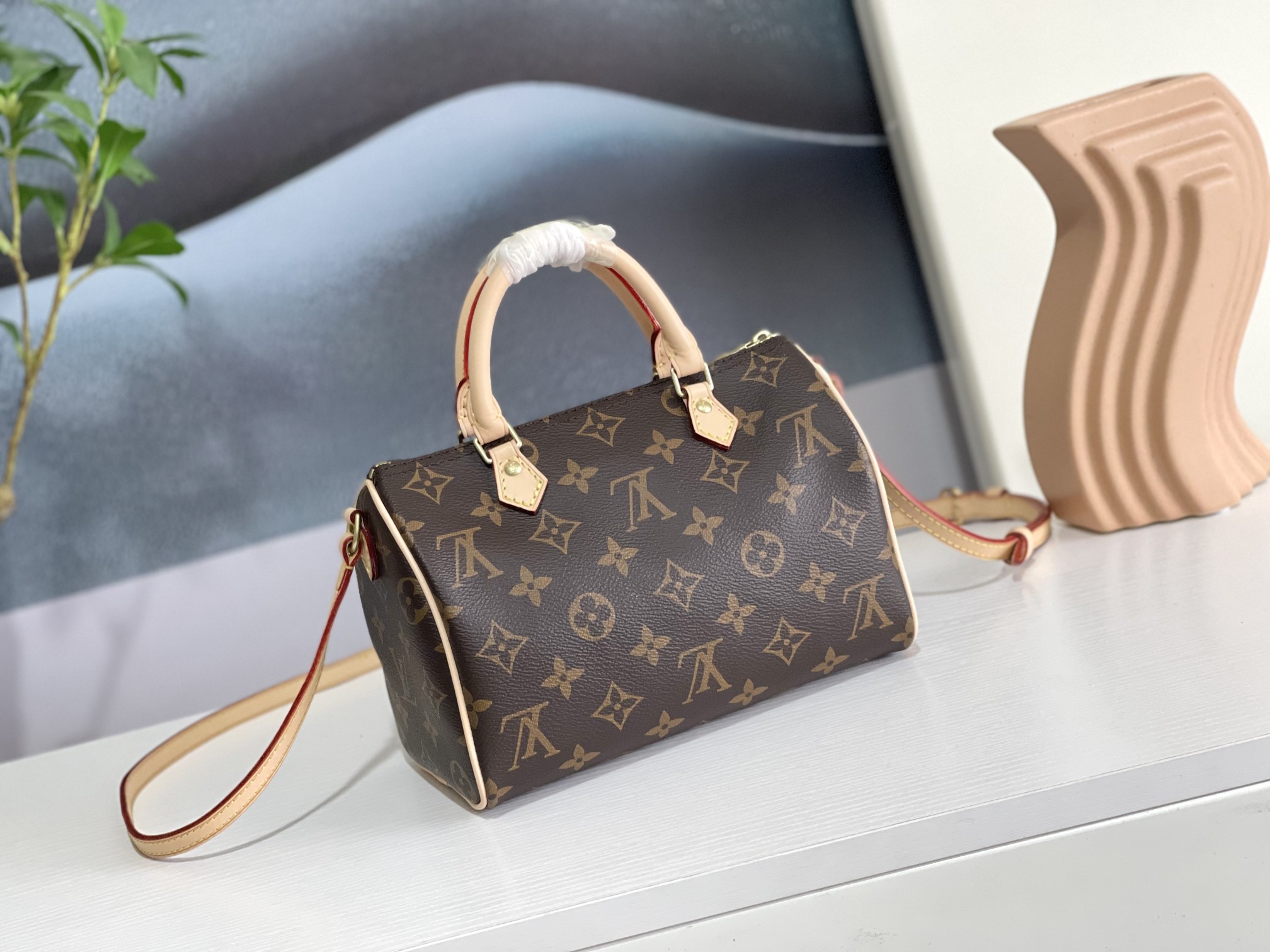 Louis Vuitton Haute Couture Classic Luxury Handbag Shoulder Crossbody 3