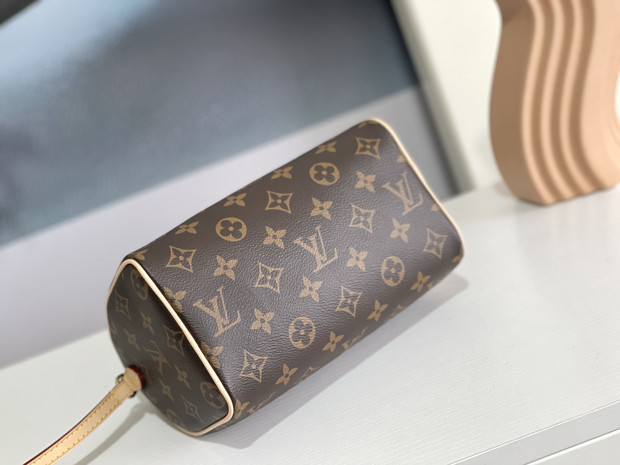 Louis Vuitton Haute Couture Classic Luxury Handbag Shoulder Crossbody 4
