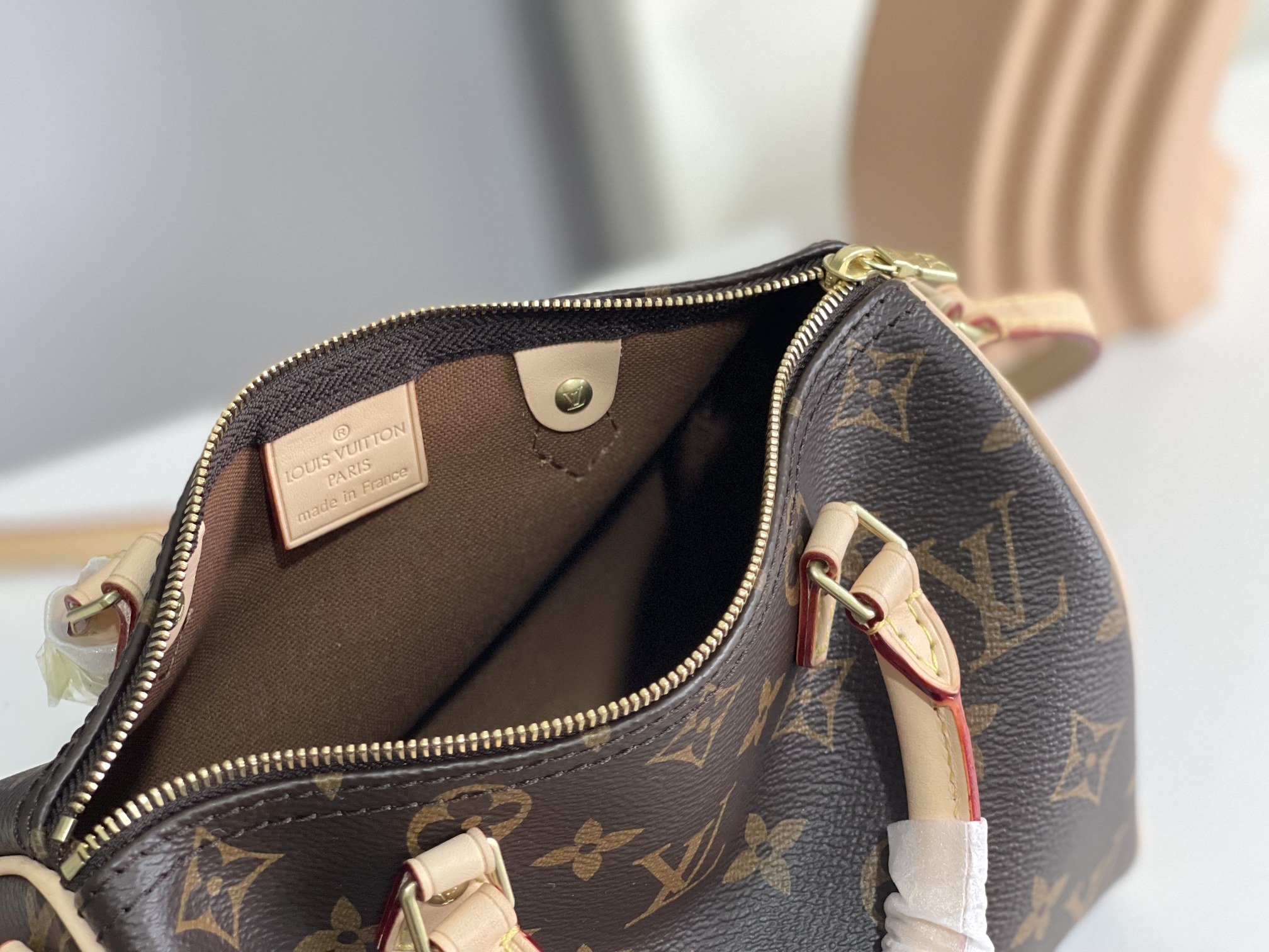 Louis Vuitton Haute Couture Classic Luxury Handbag Shoulder Crossbody 8