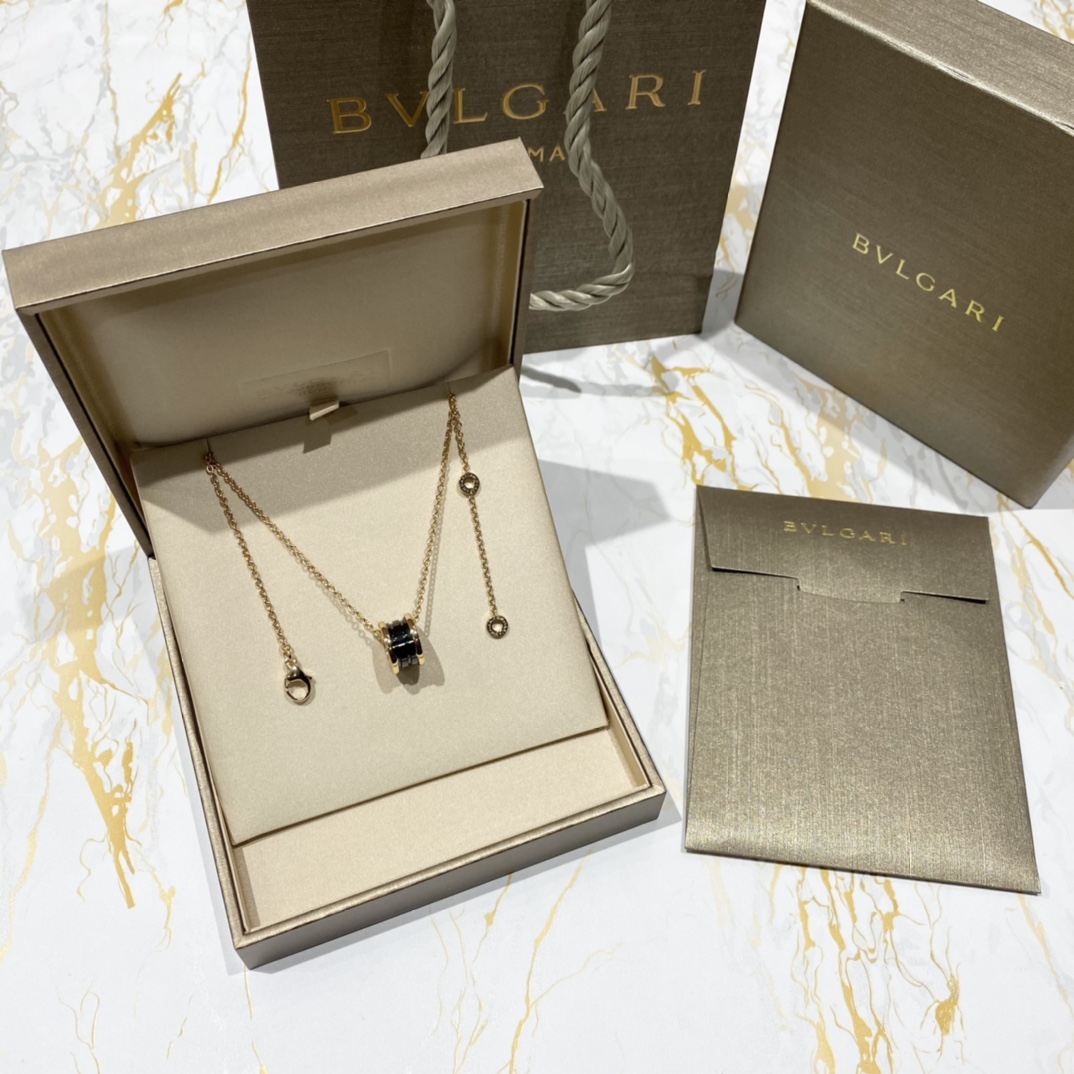 Bvlgari necklace