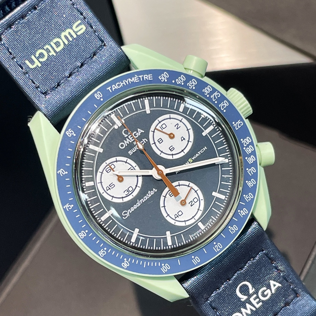 NO:387516,Details of the Earth. Open your eyes and see that this is the real bioceramic!  It is completely incomparable to the plastic shells outside!  ,19860909地球细节 睁大双眼看看这才是真正的生物陶瓷！ 与外面那种塑料壳货色完全没有可比性！,,Watch