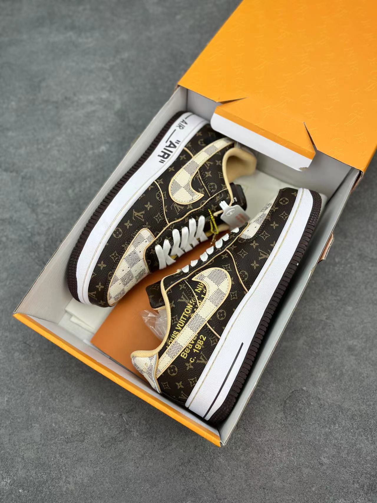 Nike Air Force 1 x Louis Vuitton Collaboration - Premium Designer Sneakers 10 i1652300185 3886 8