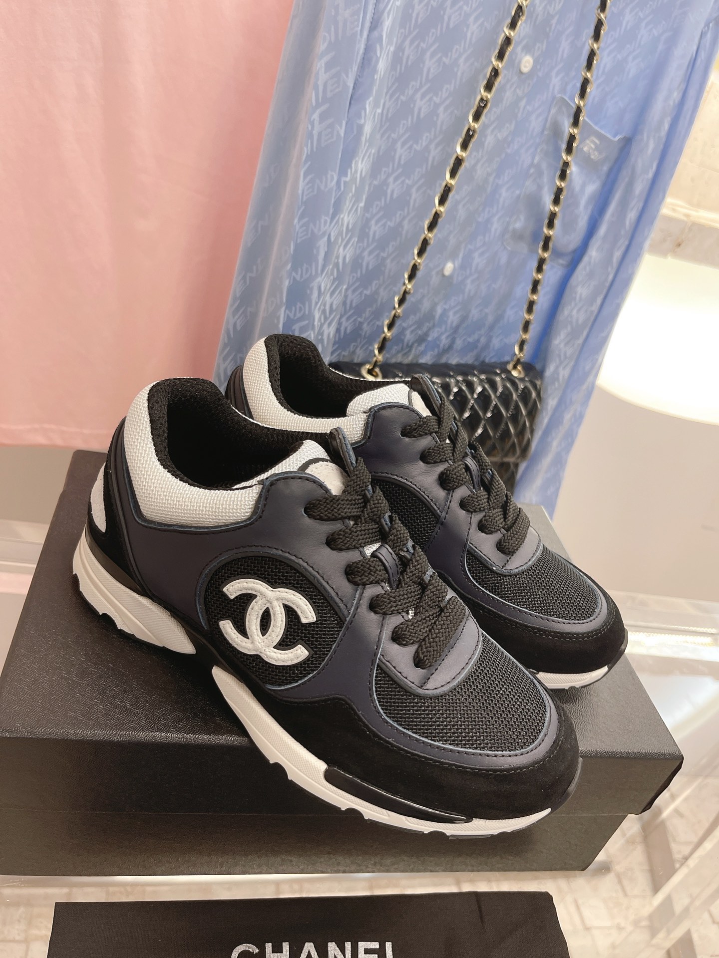 NO:383877,Top Purchase Agent The latest color matching fluorescent sneakers in the counter, fresh and beautiful, classic and durable, versatile, excellent comfort, gentle shoes, and random details to magnify the top quality!  Cowhide spliced ​​high mercerated suede + breathable mesh upper Original Tpu combination outsole/good rebound/comfortable and soft Standard code 35-39 [40.41 custom made], casual shoes/sports shoes, sneakers, cowhide, chamois leather19860909顶级代购 专柜最新配色荧光运动鞋 清新靓丽 经典耐看 百搭 舒适度极佳,鞋子轻柔,细节随意放大对比顶级品质！ 牛皮拼接高丝光麂皮绒+透气网鞋面 原版Tpu组合大底/回弹力好/舒适柔软 标准码35-39 [40.41定做],休闲鞋/运动鞋,sneakers,cowhide,chamois leather,Women's Shoes