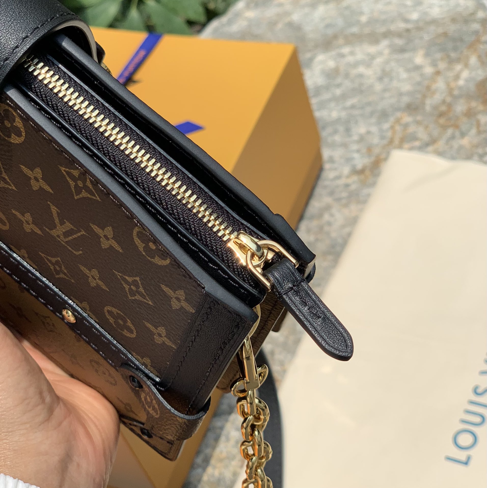 🌼 m43596尺寸‬20 x 12 x 5.5 cm百分百原厂货！官网售w7➕！难买度加一的软盒子tr