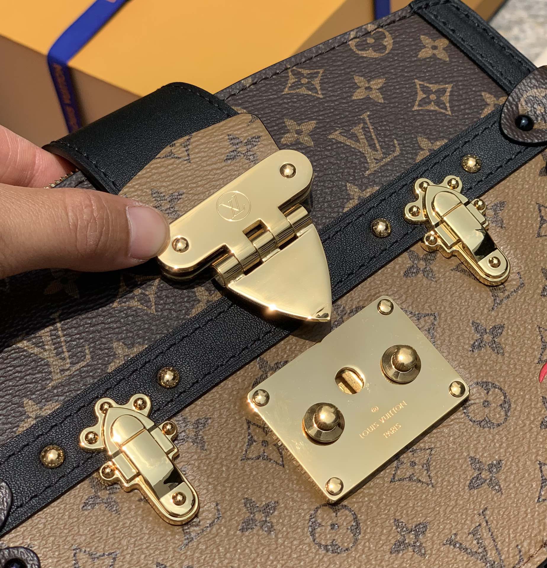 🌼 m43596尺寸‬20 x 12 x 5.5 cm百分百原厂货！官网售w7➕！难买度加一的软盒子tr