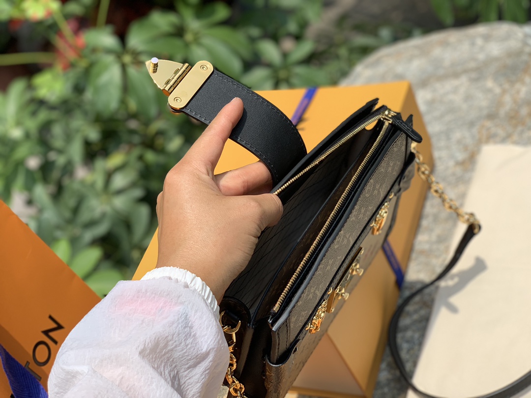 🌼 m43596尺寸‬20 x 12 x 5.5 cm百分百原厂货！官网售w7➕！难买度加一的软盒子tr