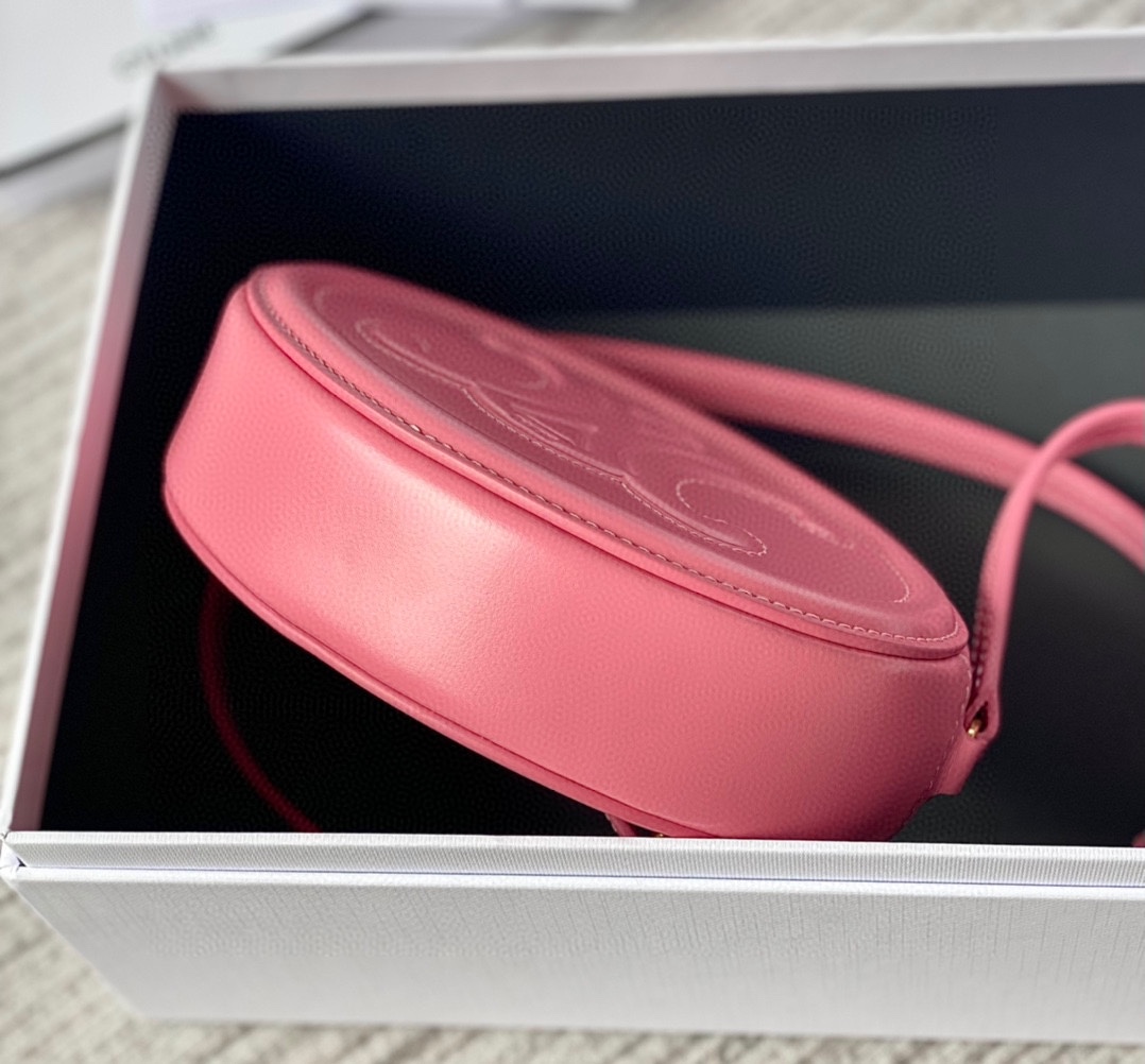 CELINE 光滑牛皮革斜挎椭圆形猪鼻子包 101703粉色