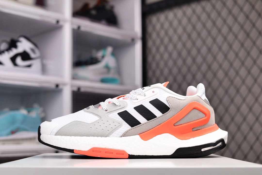 H0 公司级全新升级版本阿迪达斯 三叶草/adidas Originals 2020 Day Jogger Boost”White/Mint/Orange”2020版慢跑者系列高弹复古休闲运动跑鞋.网材鞋面搭配合成绒面革饰面中底嵌入全掌Boost爆米花缓震颗粒材质,棉质脚感体验668XQ