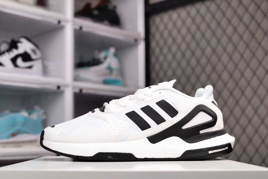 H0 公司级全新升级版本阿迪达斯 三叶草/adidas Originals 2020 Day Jogger Boost”White/Mint/Orange”2020版慢跑者系列高弹复古休闲运动跑鞋.网材鞋面搭配合成绒面革饰面中底嵌入全掌Boost爆米花缓震颗粒材质,棉质脚感体验668XQ