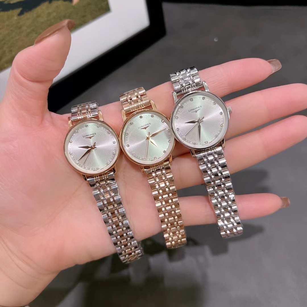 K0  白钢. 浪琴 Longines 简约时尚 女士腕表，精致做工，风格时尚潮流，进口石英机芯，矿物强化玻璃镜面， 表带材质316精钢，表扣蝴蝶双按扣，直径30MM，厚8mm～～，轻奢简约，时尚百搭，实物拍摄，品质如一