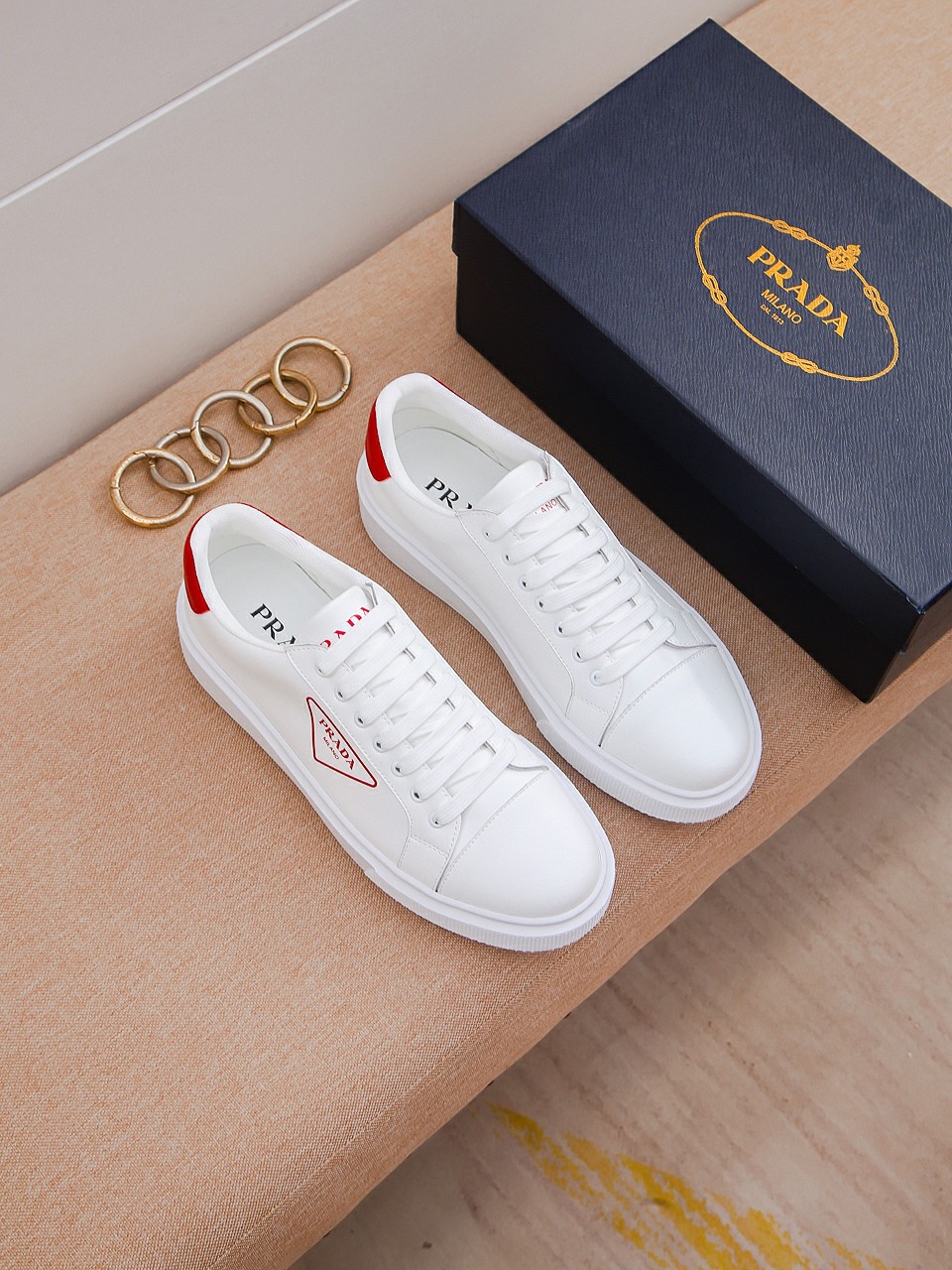 I5 PRADA普拉达男士休闲鞋2022最新休闲鞋，面料意大利进口牛皮原版防滑大底，舒适内里垫脚，舒适以质量说话，送人双倍面子