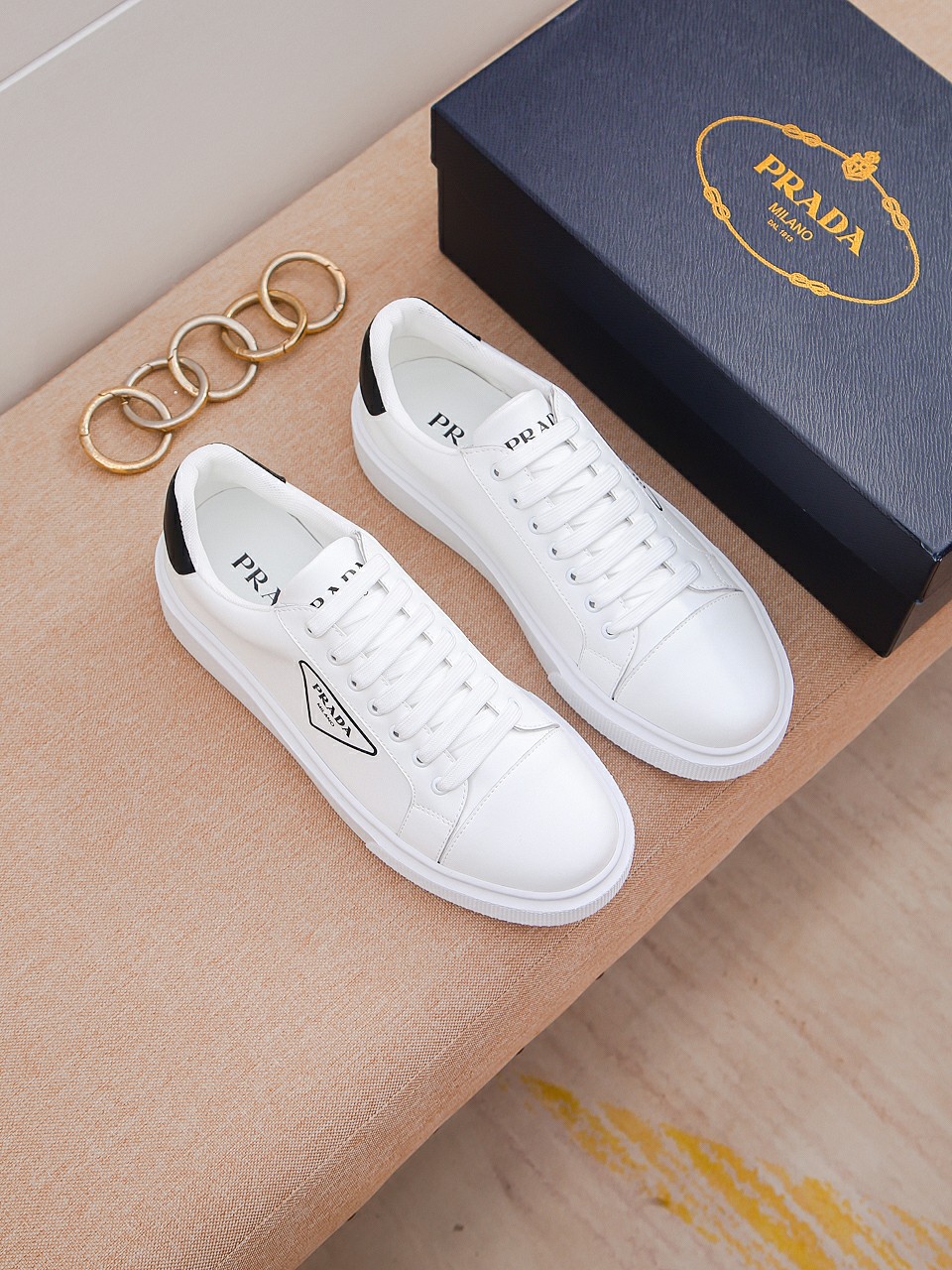 I5 PRADA普拉达男士休闲鞋2022最新休闲鞋，面料意大利进口牛皮原版防滑大底，舒适内里垫脚，舒适以质量说话，送人双倍面子