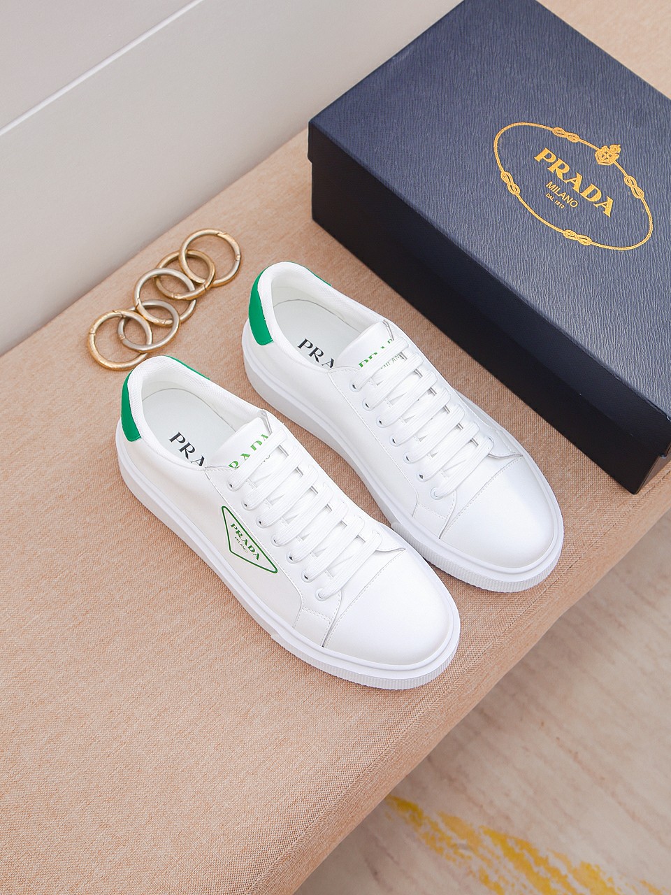 I5 PRADA普拉达男士休闲鞋2022最新休闲鞋，面料意大利进口牛皮原版防滑大底，舒适内里垫脚，舒适以质量说话，送人双倍面子