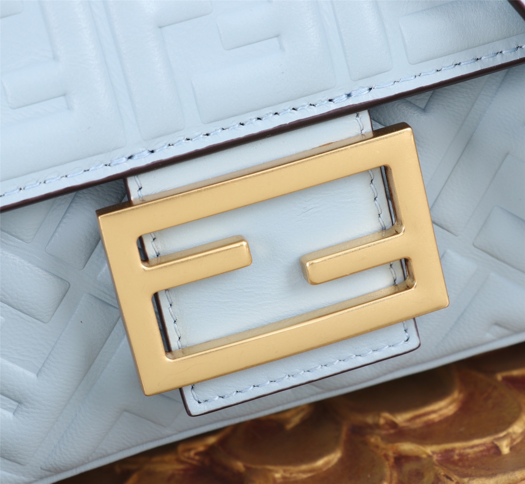 [Fendi Women