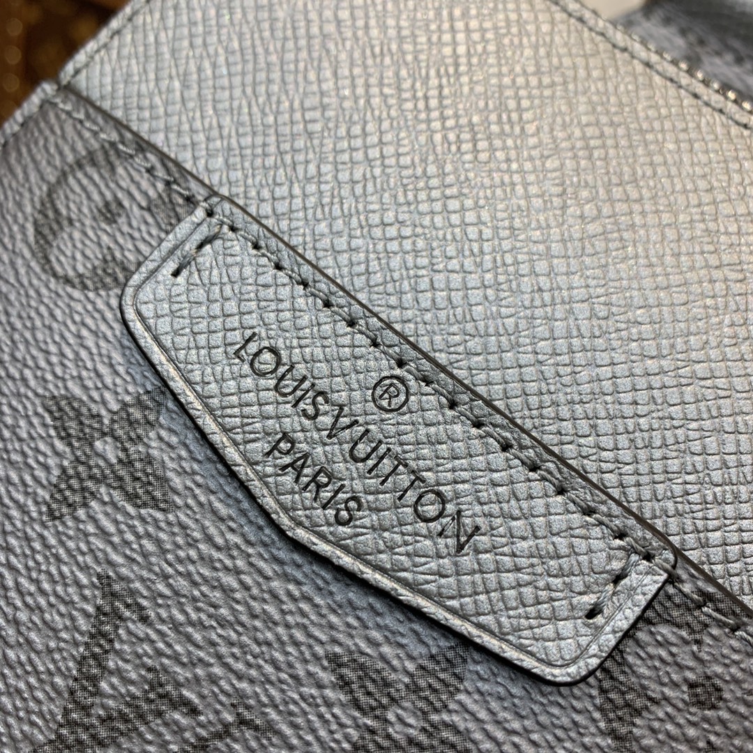Shop Louis Vuitton Outdoor Slingbag (M30833) by LeO.