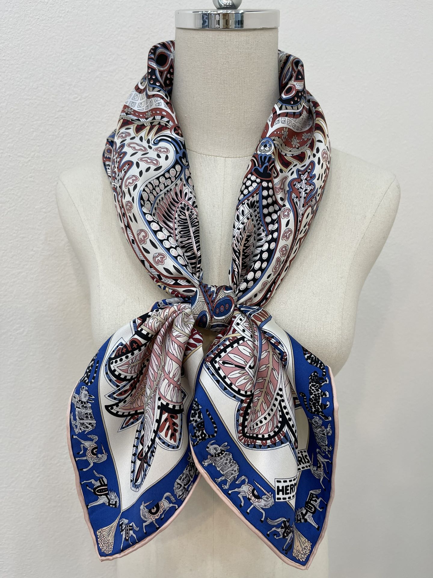 Hermes爱马仕『君妃花园』100%真丝围巾