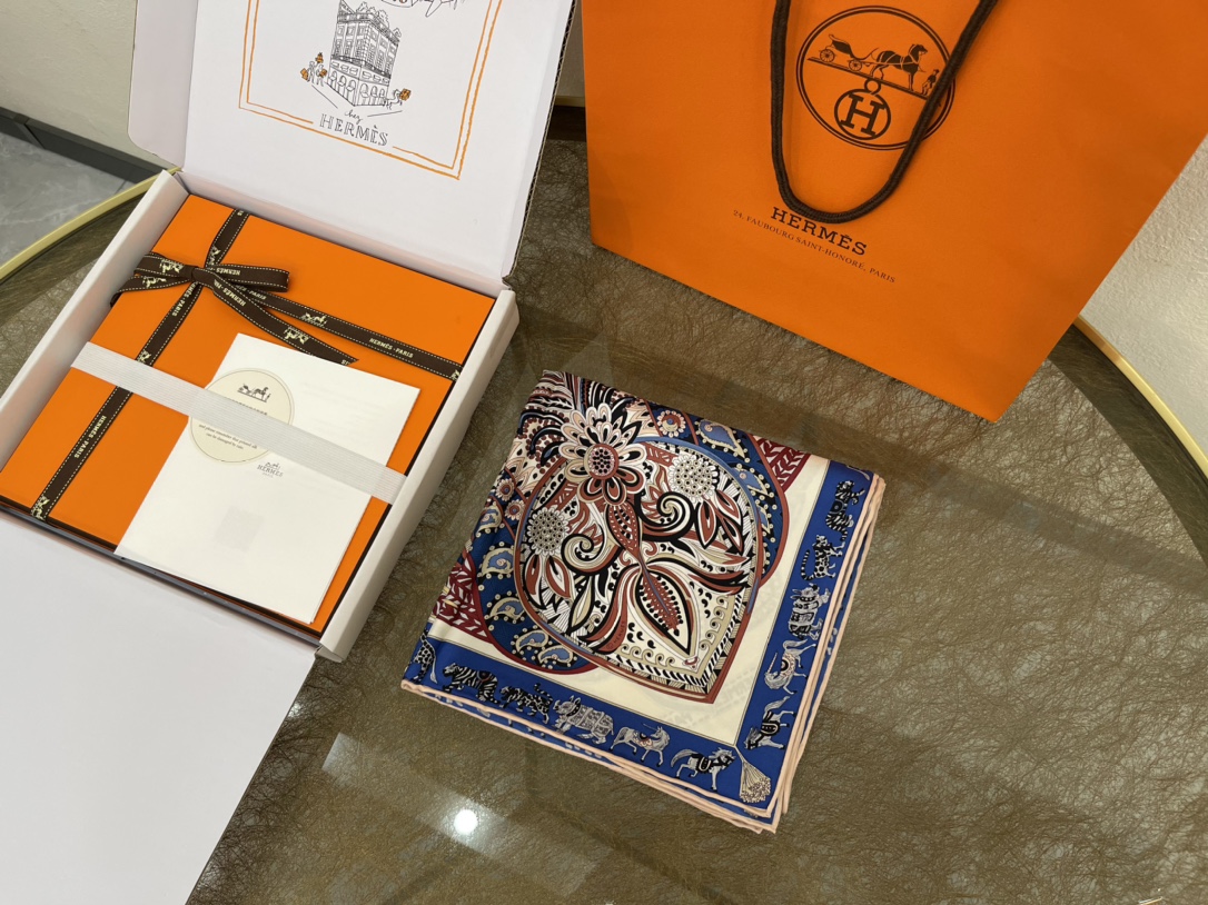 Hermes爱马仕『君妃花园』100%真丝围巾