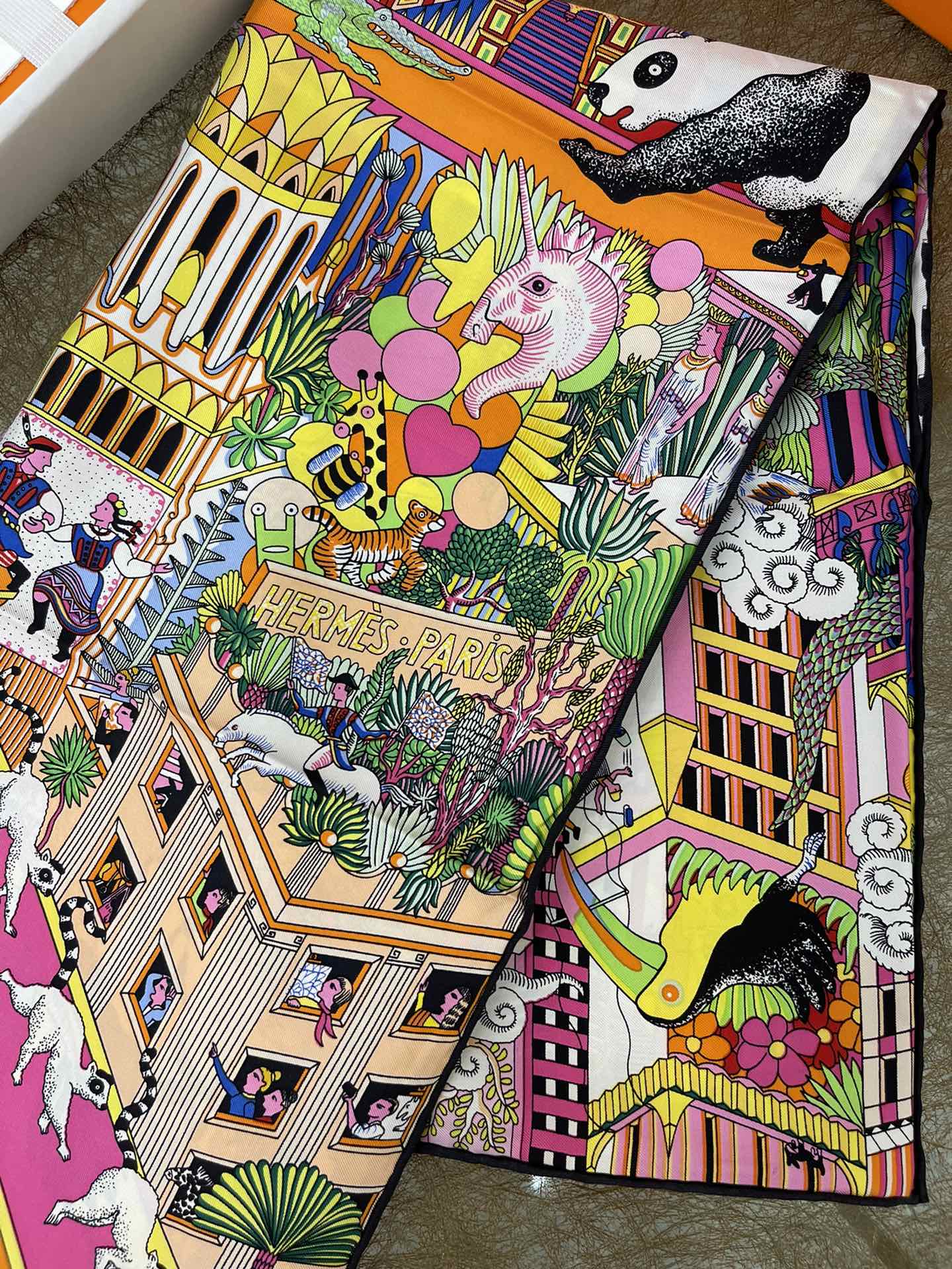 Hermes爱马仕『动物之城』100%真丝围巾