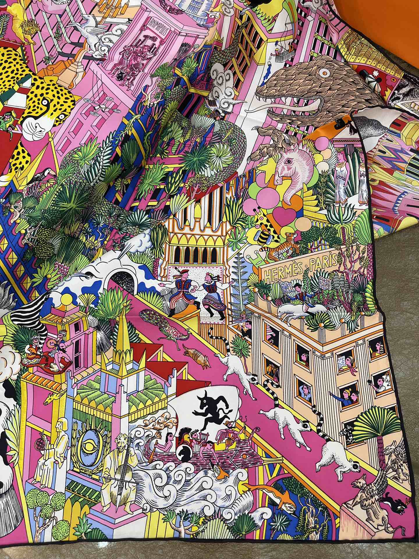 Hermes爱马仕『动物之城』100%真丝围巾