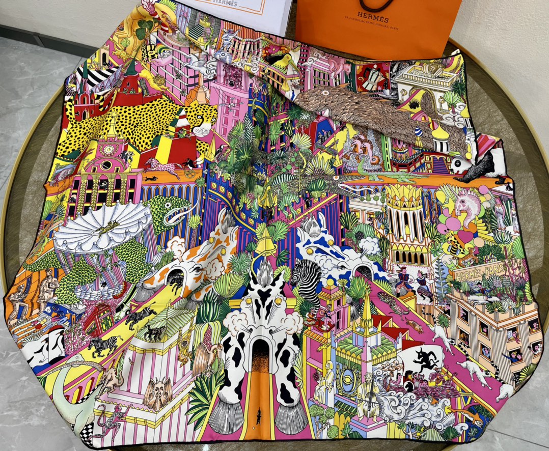 Hermes爱马仕『动物之城』100%真丝围巾