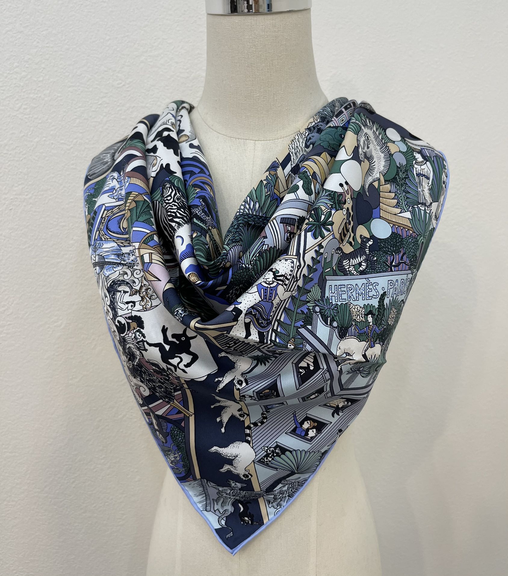 Hermes爱马仕『动物之城』100%真丝围巾