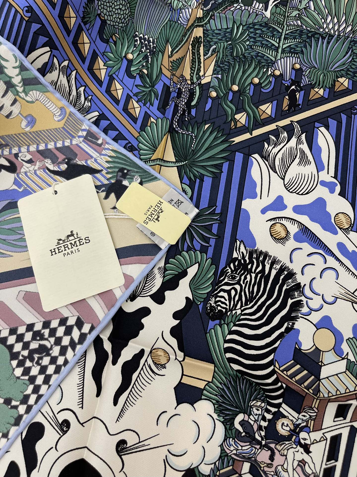 Hermes爱马仕『动物之城』100%真丝围巾