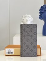 Louis Vuitton Wallet Card pack Cowhide M81335