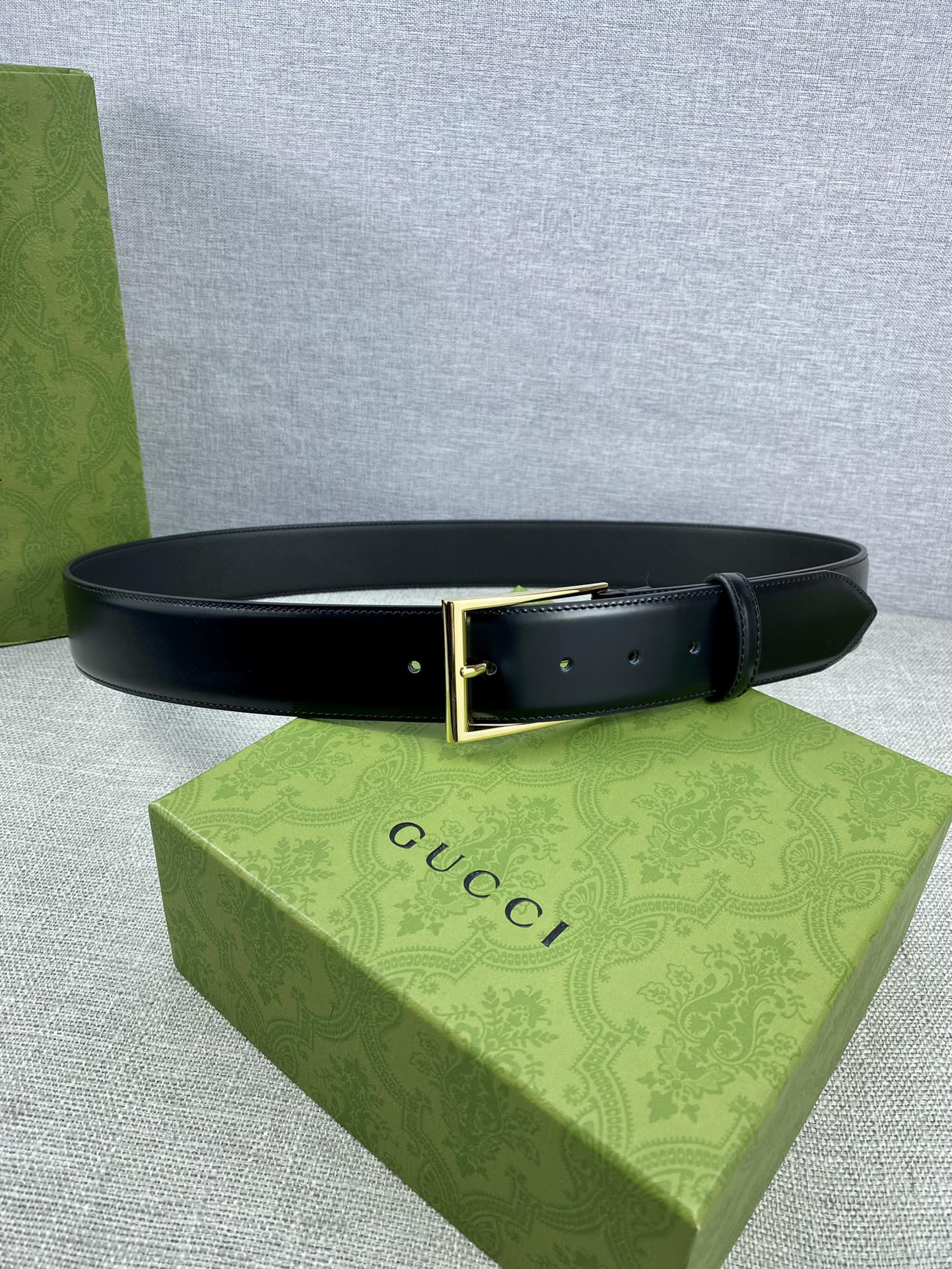 宽度4.0cm gucci 互扣式双G带原单钢扣-Chinese UA Cheap High Quatity Brand Clothes Bags handbags Sneakers wholesale wholesaler seller from China Factory suppliers Fashion Clothing Shoes best Quality Beautiful Price 宽度4.0cm gucci 互扣式双G带原单钢扣