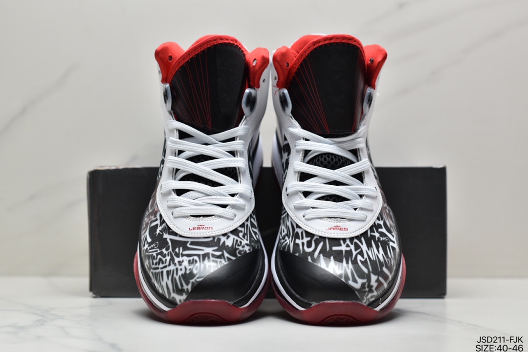 200 真标 耐克Nike LeBron VIII QS 室内实战中帮篮球鞋