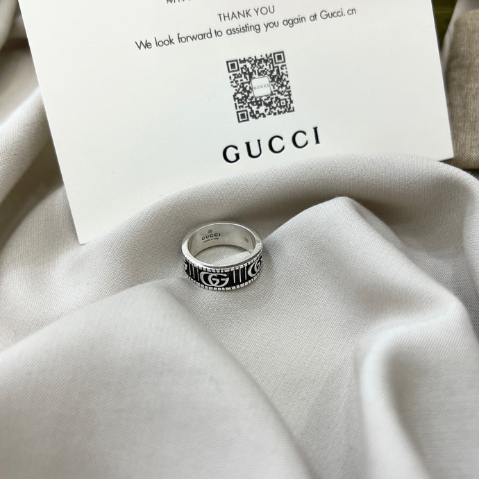 ❤️85包邮/原单代购级别
Gucci古驰经典双G复古戒指

尺寸：12# 14# 18# 20# 22# 24#