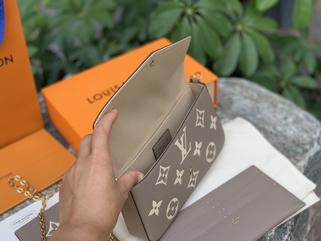 🌼 m69977灰色尺寸21 x 12 x 3 CM香港官网14 100在售！第一眼直接被它的颜值吸引了