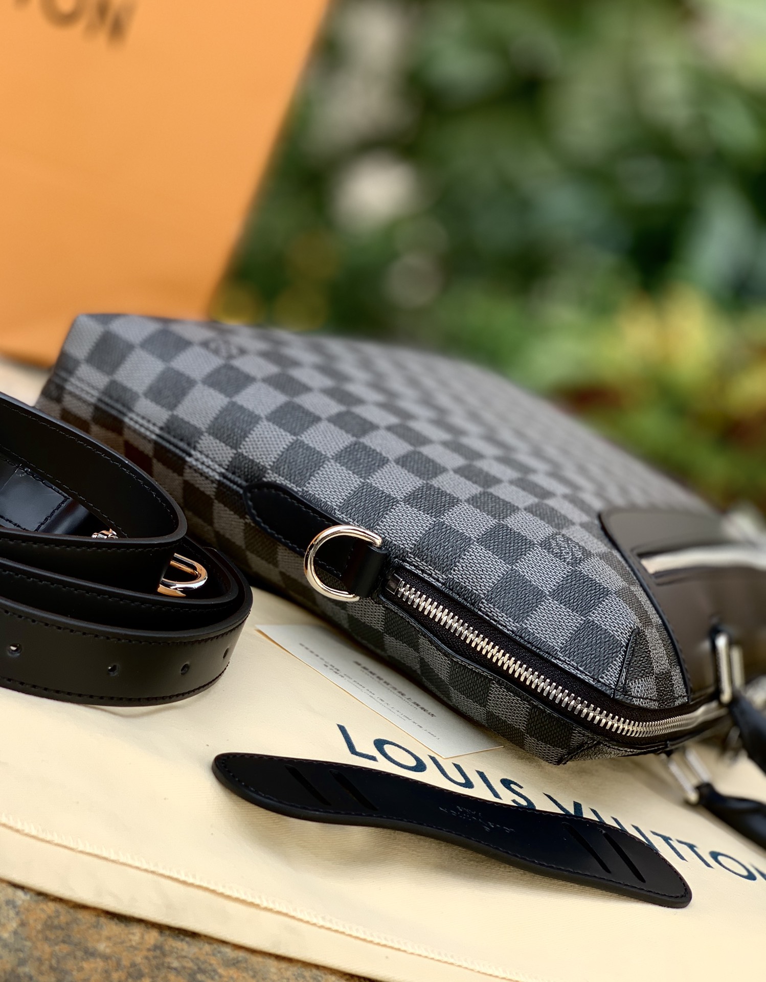 🌼 m48260尺寸37 x 28 x 6 CM原厂渠道，它是真正的好货，摆在这里就是自身最好的证明！整