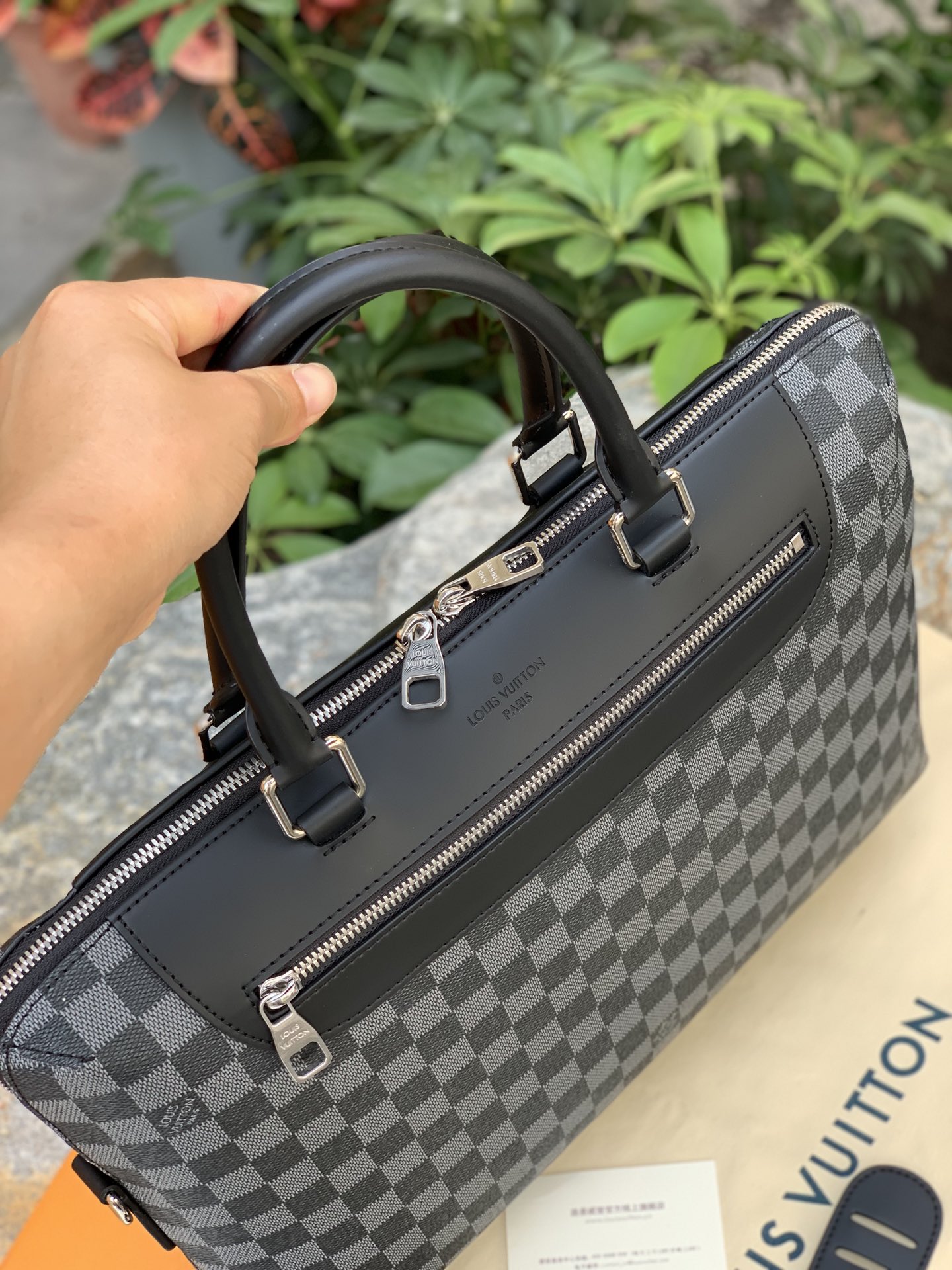 🌼 m48260尺寸37 x 28 x 6 CM原厂渠道，它是真正的好货，摆在这里就是自身最好的证明！整