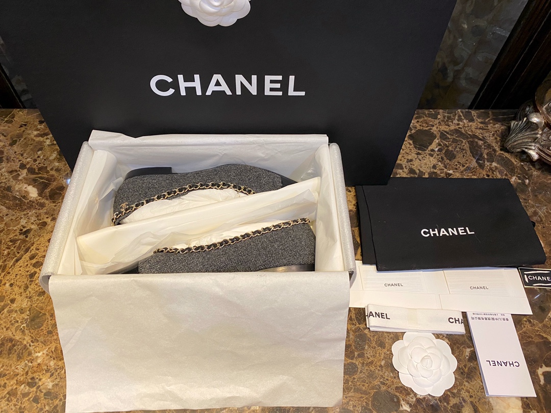 Chanel Flat Shoes Chains