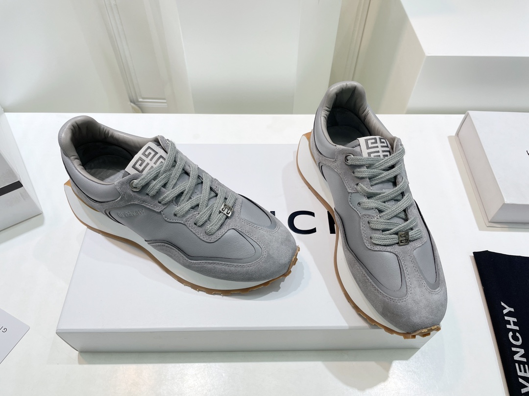 Givenchy 2022 Spring New GIV Sneaker: Lighter Material, Monochrome Design - 图片 2