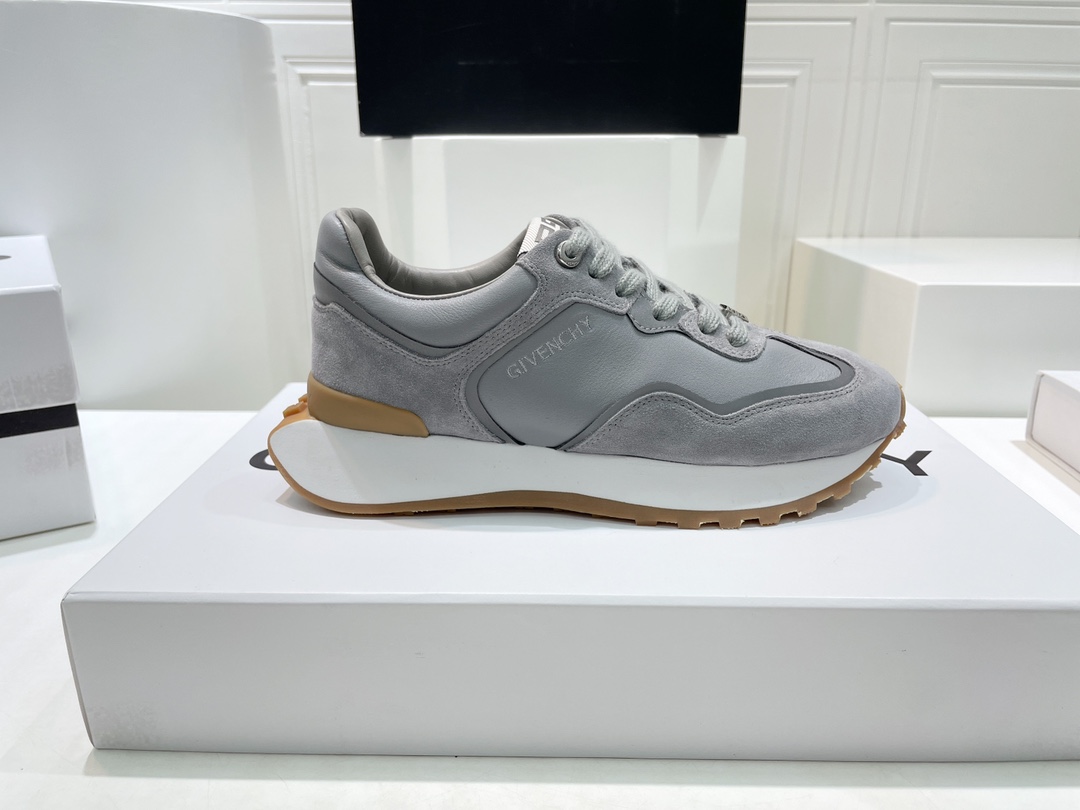 Givenchy 2022 Spring New GIV Sneaker: Lighter Material, Monochrome Design - 图片 5