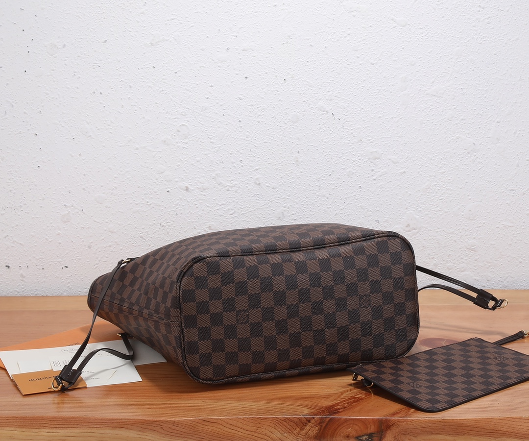 ‼️顶级原单、加强版‼️NEVERFULL 中号手袋本款 Neverfull 中号手袋结合了经典设计与标志性细节。由优雅 ‼️顶级原单、加强版‼️NEVERFULL 中号手袋本款 Neverfull 中号手袋结合了经典设计与标志性细节。由优雅