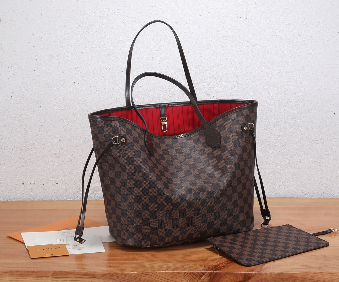 ‼️顶级原单、加强版‼️NEVERFULL 中号手袋本款 Neverfull 中号手袋结合了经典设计与标志性细节。由优雅 ‼️顶级原单、加强版‼️NEVERFULL 中号手袋本款 Neverfull 中号手袋结合了经典设计与标志性细节。由优雅