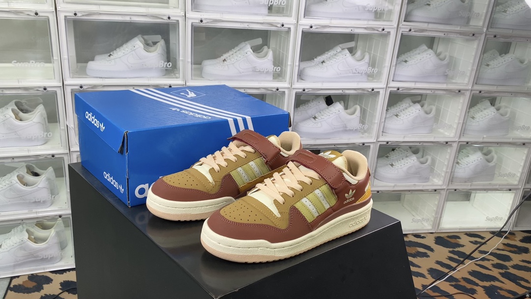 [Adidas Originals Series]Adidas AD Clover Originals Forum 84 Low Roman Series