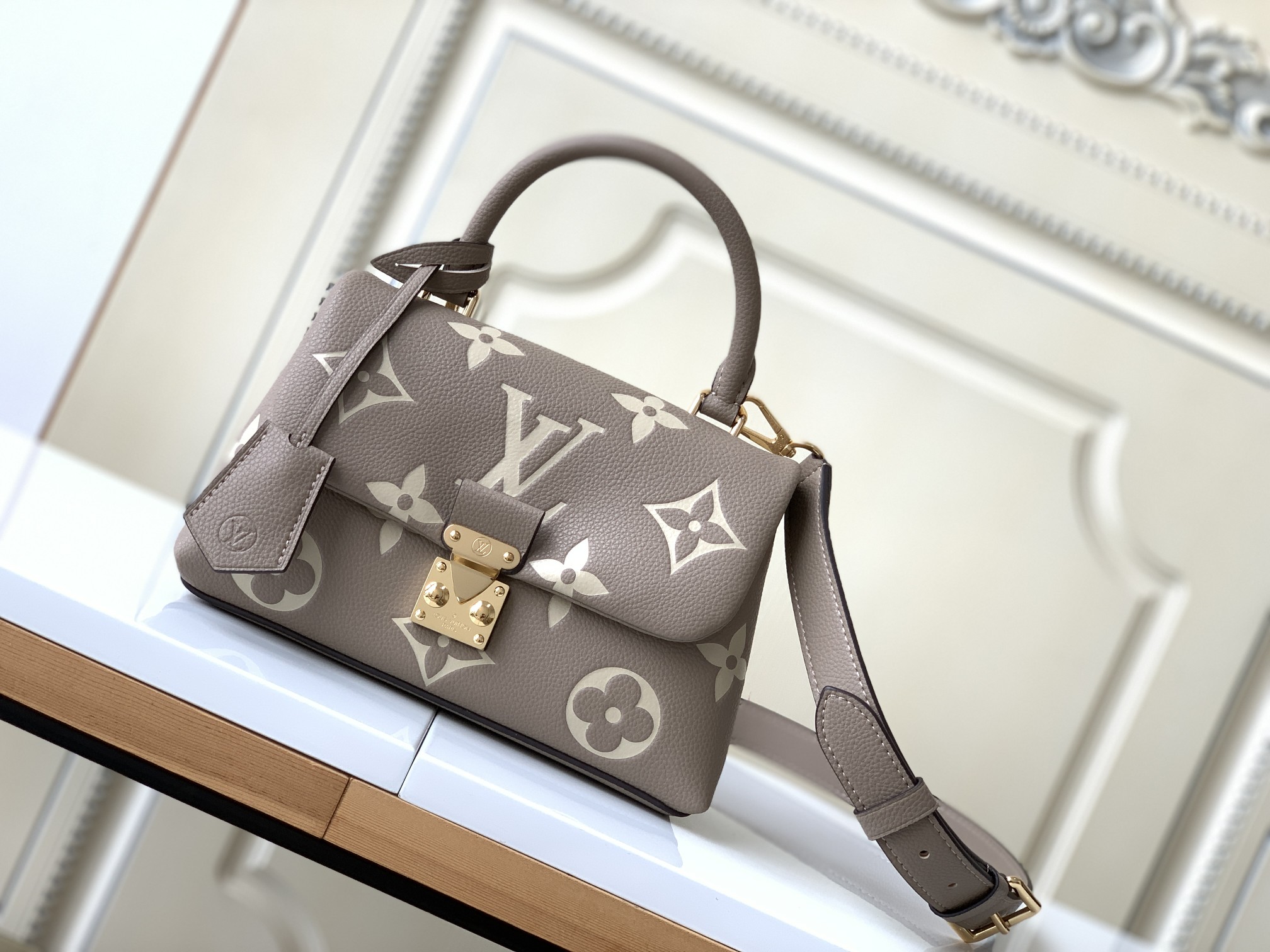 Designer 7 Star Replica
 Louis Vuitton LV Madeleine BB Good
 Bags Handbags Black Empreinte​ M46008