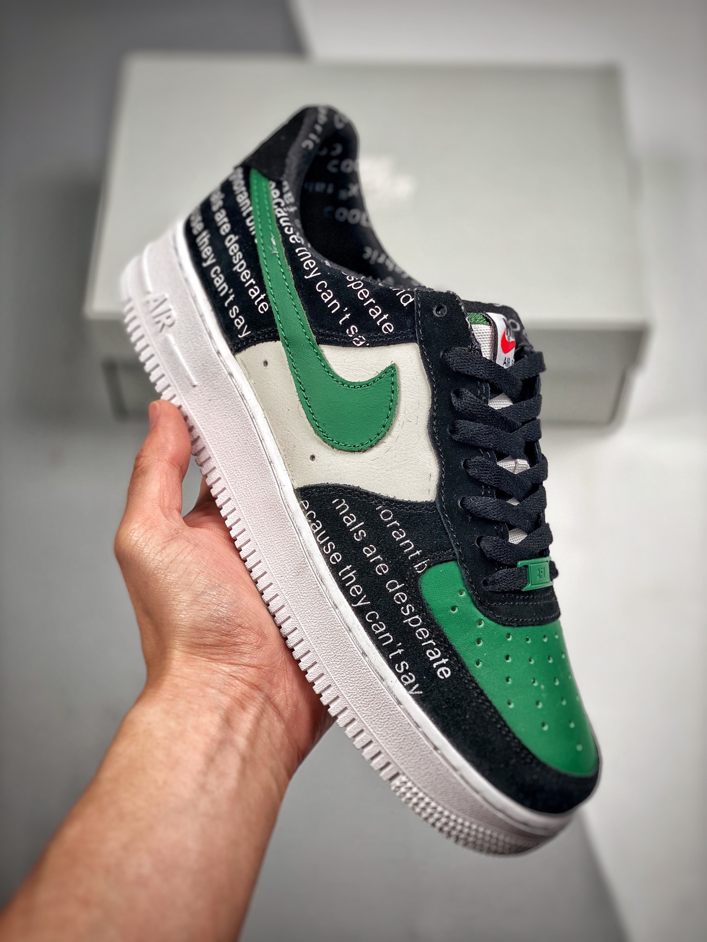 -3 NK Air Force 1 Low 空军一号板鞋“字母绿” 官方同步 原装级别 原楦头原纸板 打造纯正空军版型#专注外贸渠道 全掌内置蜂窝气垫 #原盒配件 原厂中底钢印、拉帮完美 官方货号：CZ0339-001 SIZE：36 3…