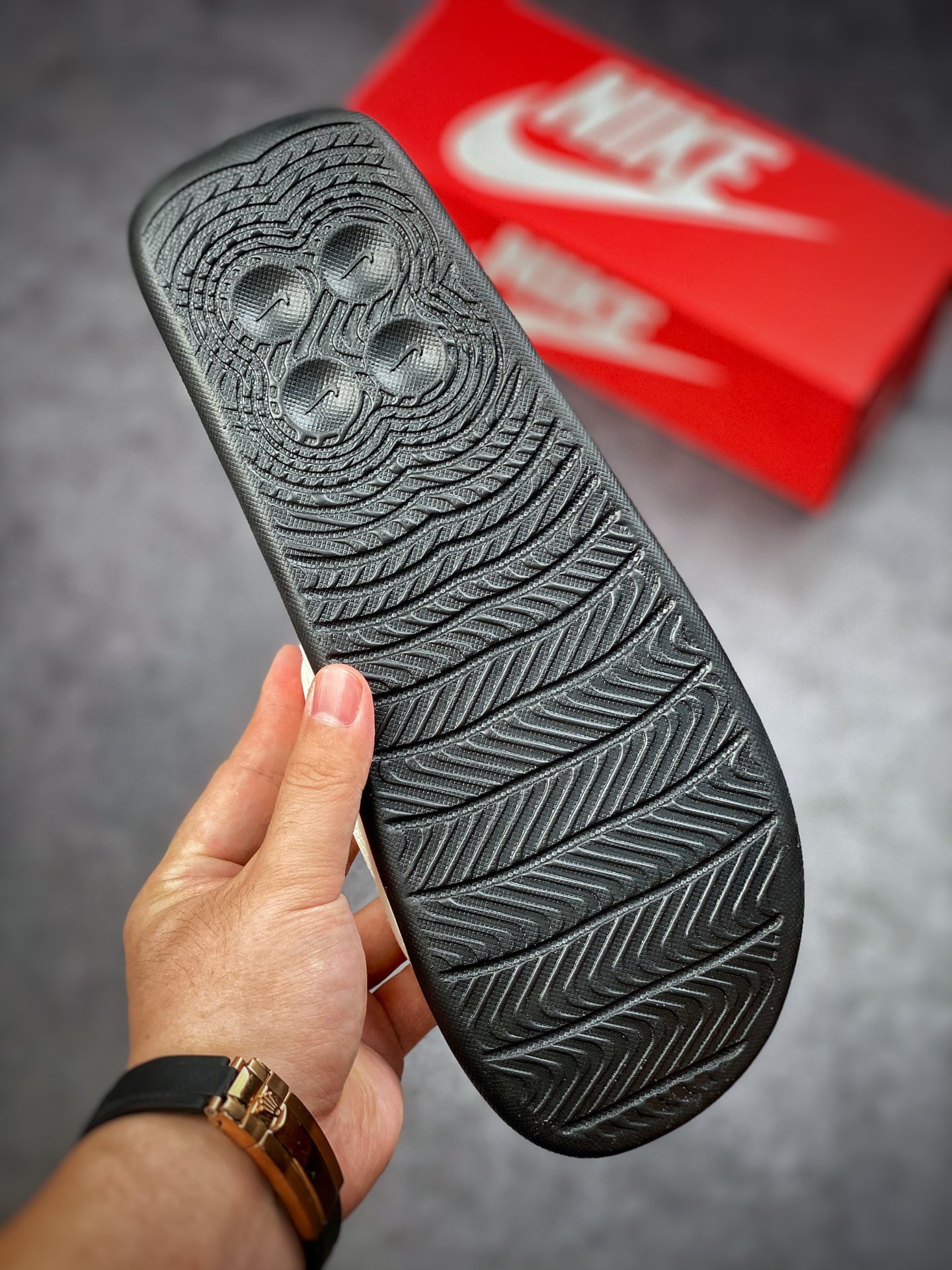 140 Nike Air Max Cirro Masculino Slide”Bone/Black/Sliver”室外篮球气垫休闲拖鞋 DC1460-005