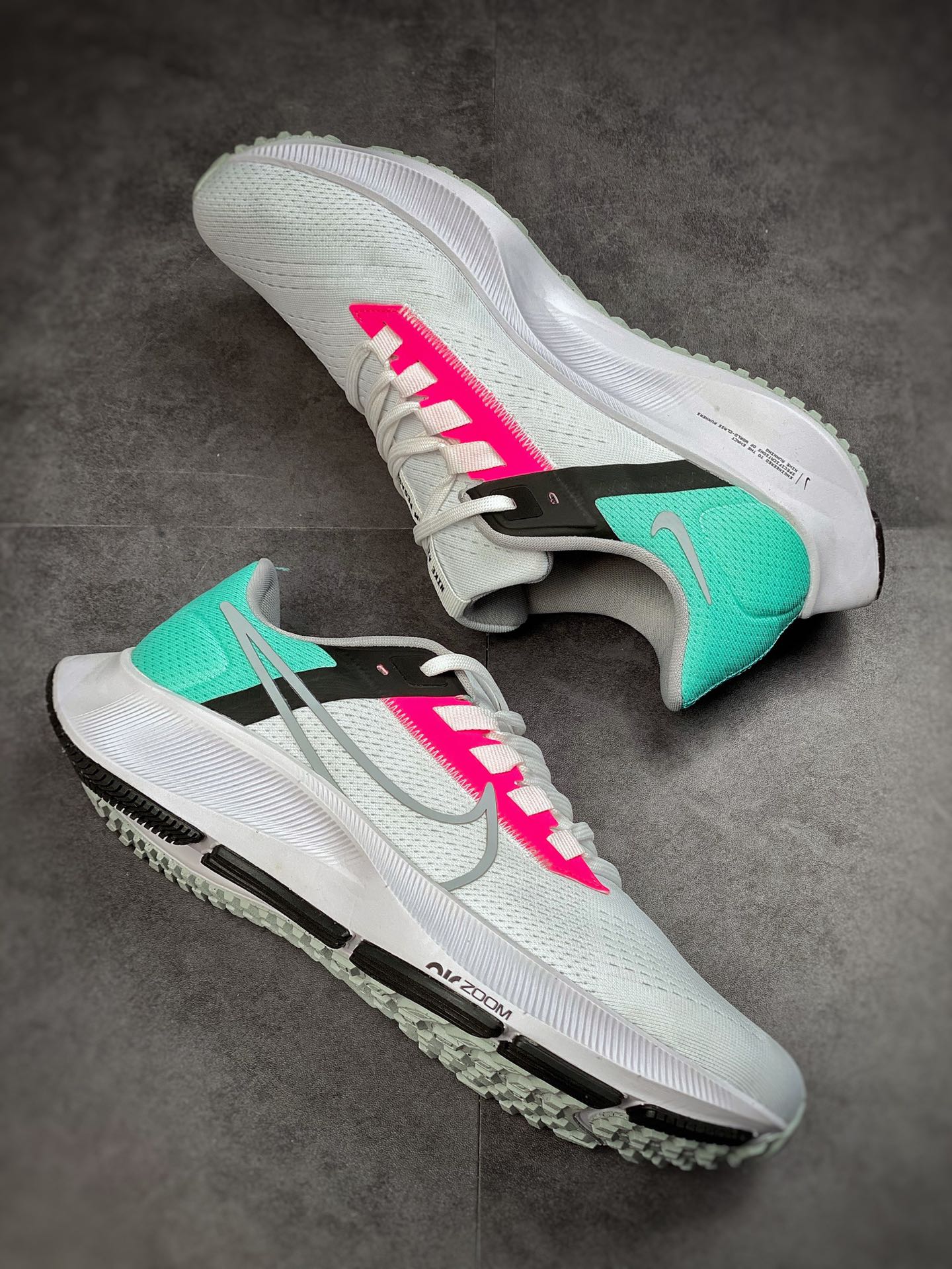 170 耐克Nike Zoom Pegasus 38代 飞马涡轮增压马拉松慢跑鞋CW7356-102