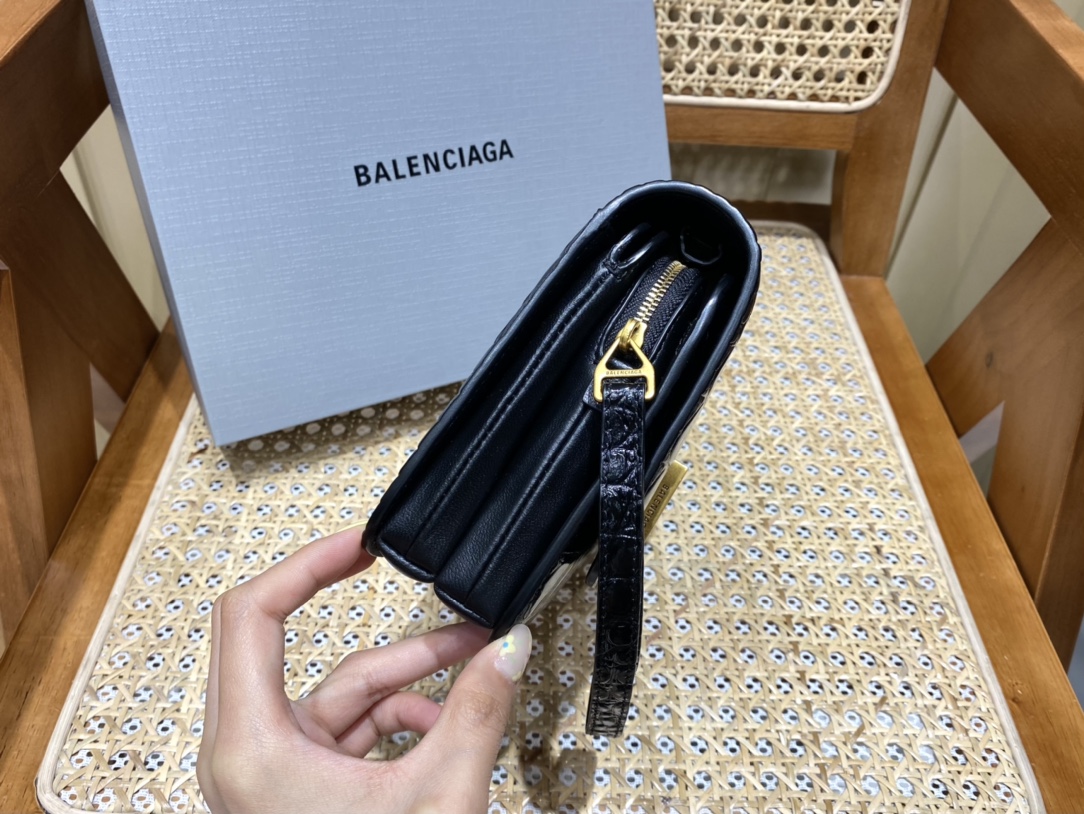 Balenciaga B.Small 18CM Bag 618156鳄鱼纹黑色/金扣