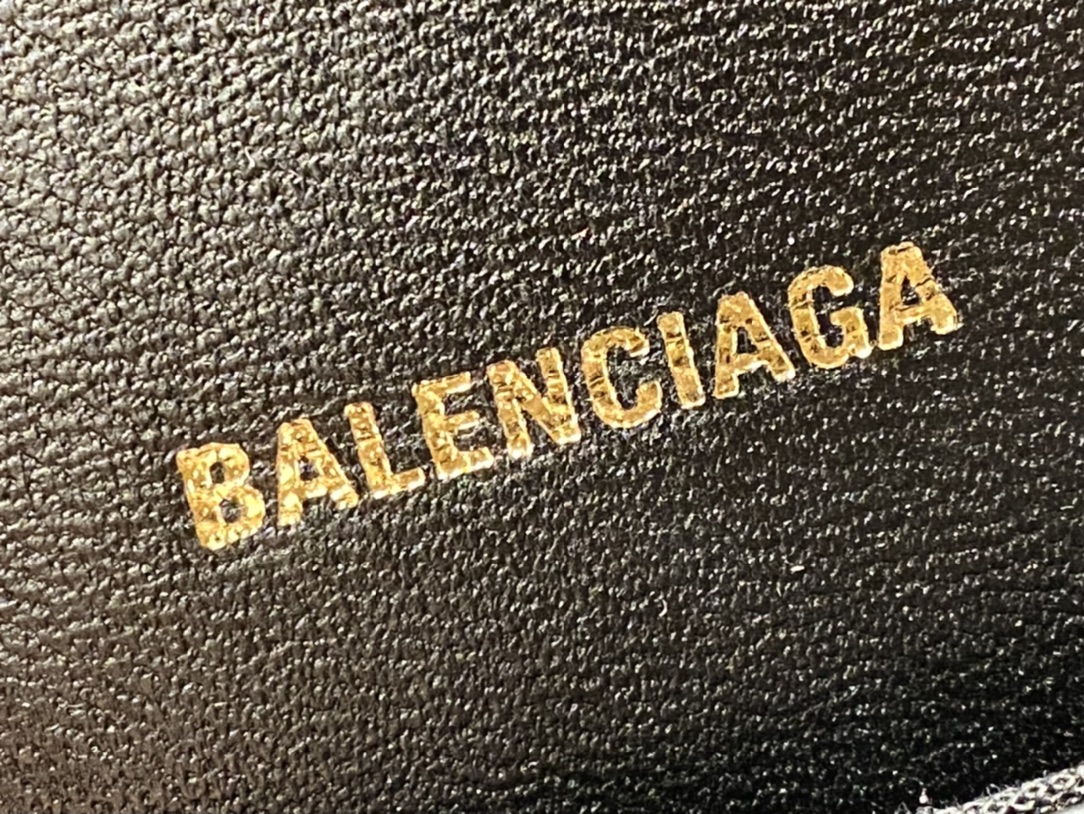 Balenciaga B.Small 18CM Bag 618156鳄鱼纹黑色/金扣